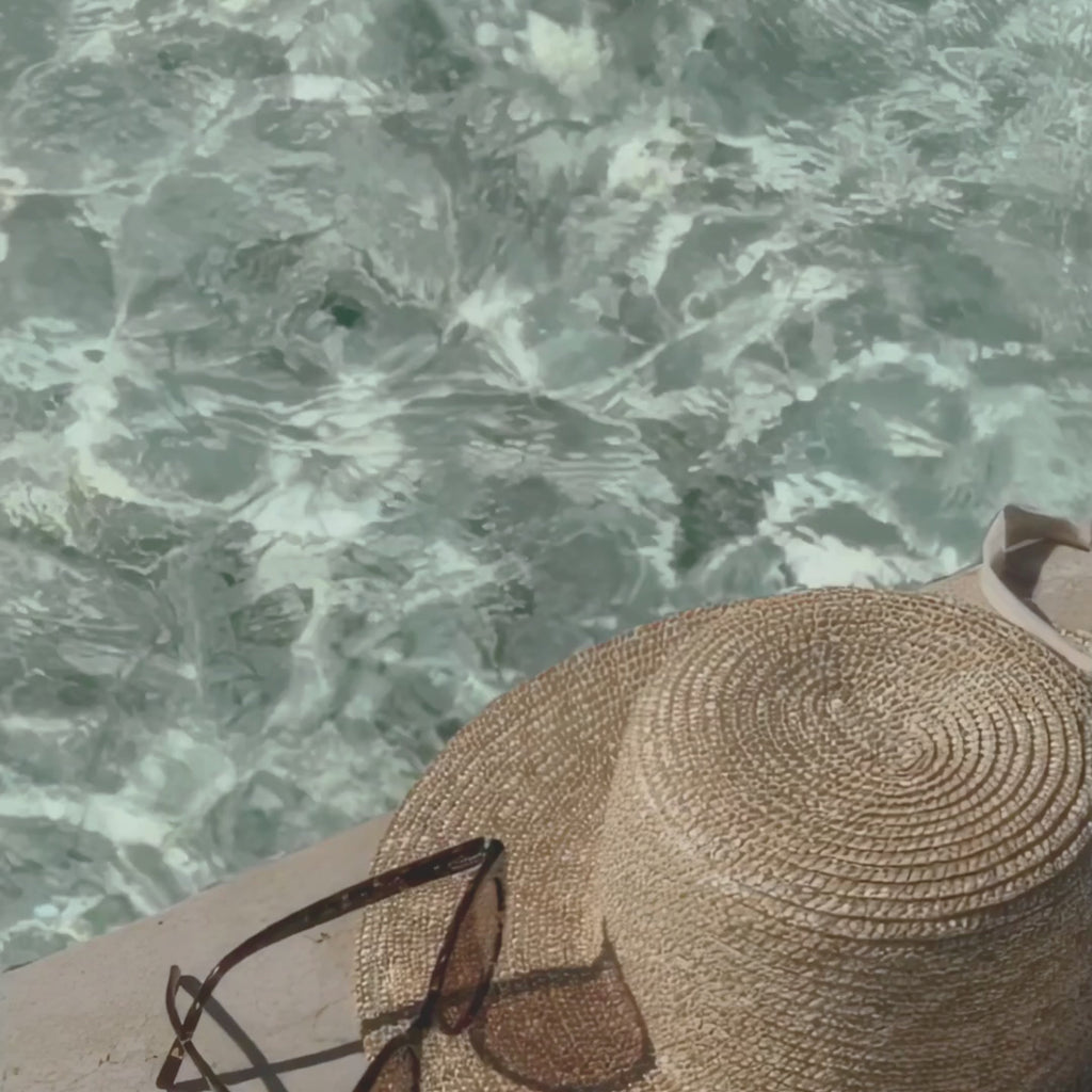 Organic Hyaluronic Acid Serum – Plumping Face Serum with Vitamin C for Hydration & Anti-Aging